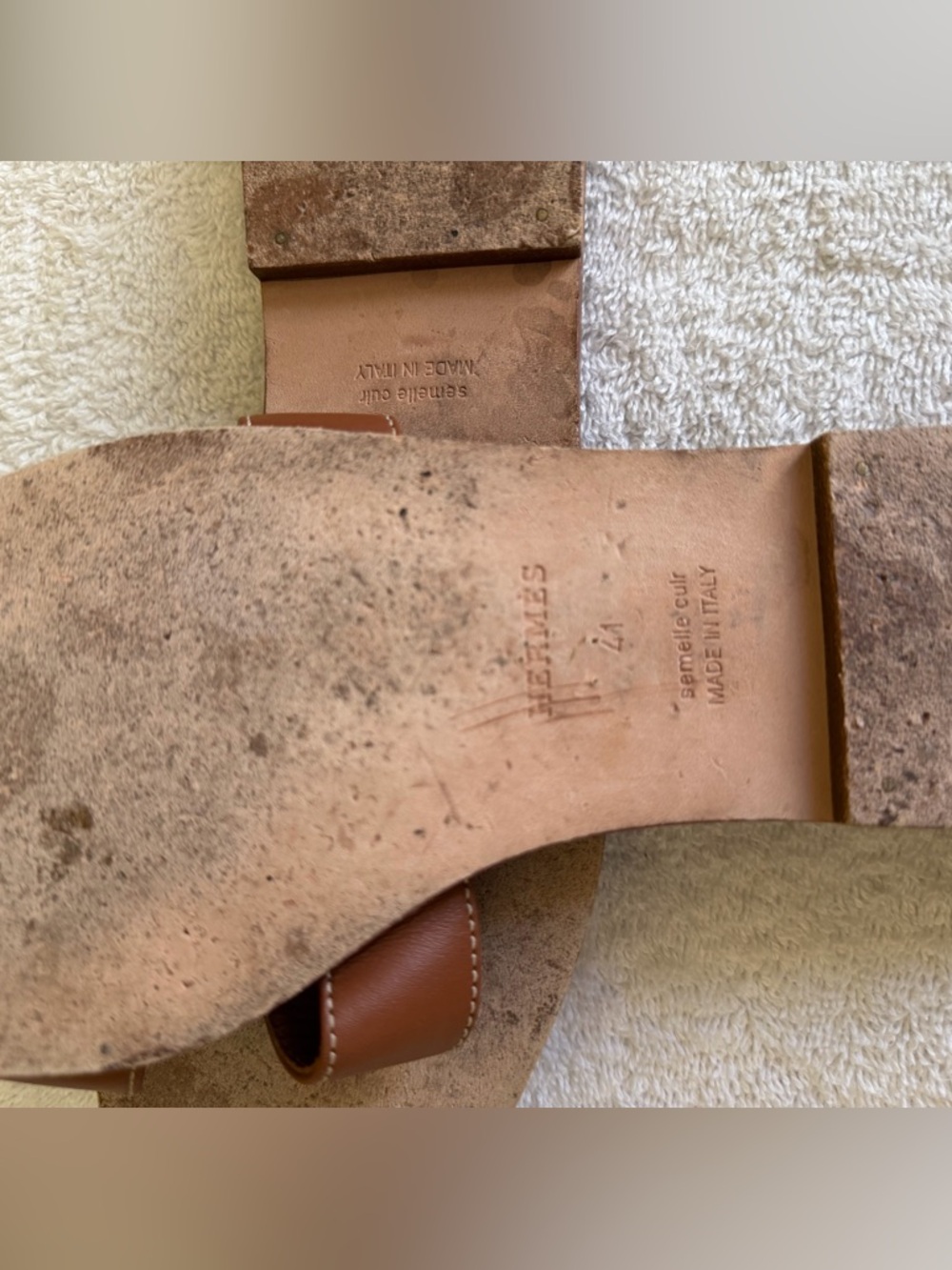 Hermes Iconic Oran Brown Slide Sandals - Picture 4 of 6